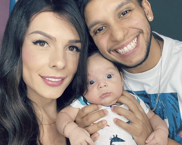 Colombian Model Shares pictures of her Eight months Pregnant Husband…😳